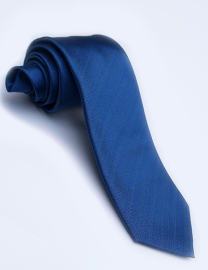Een blauwe jacquet stropdas